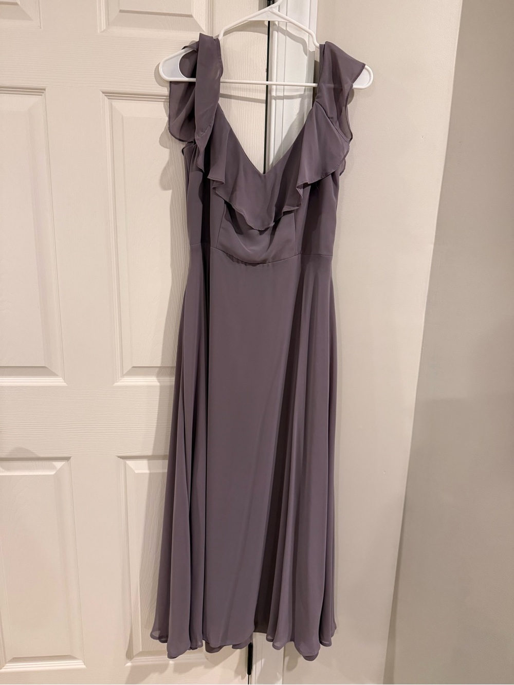 Women's Lavender Ruffle V-Neck Chiffon Dress